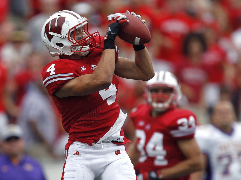 Jared Abbrederis Catching The Ball 8x10 Picture Celebrity Print