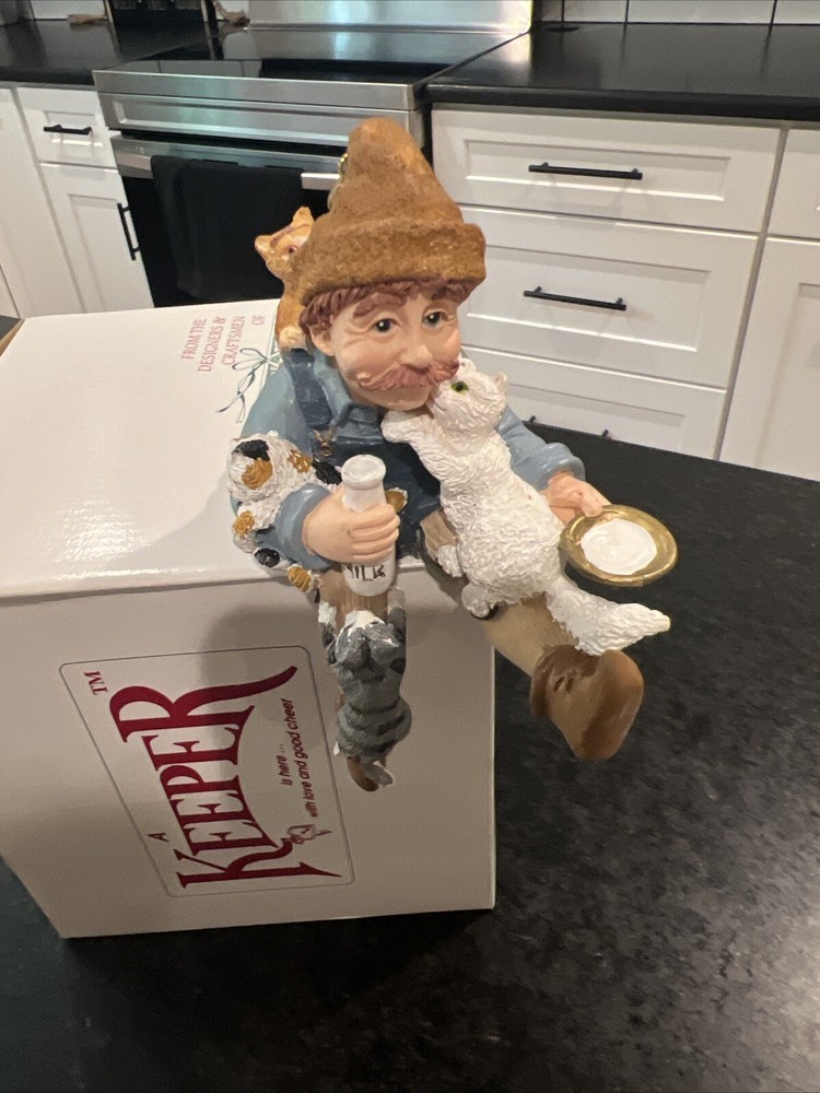 Shenandoah Designs International A Keeper of Cats - Man feeding cats New old Sto