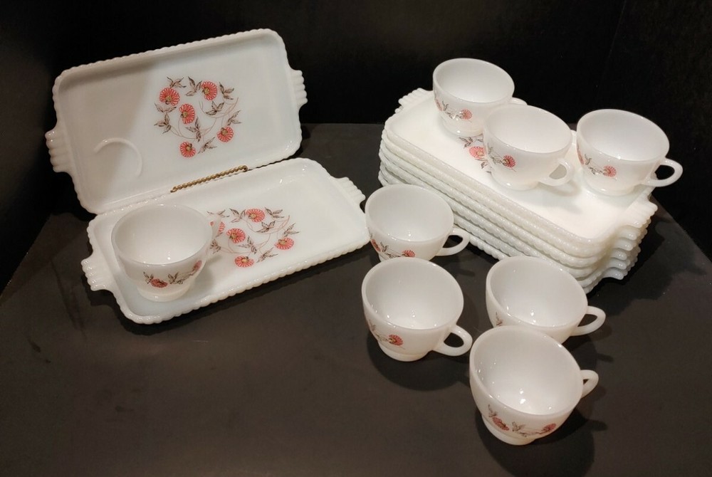 VTG FIRE KING SNACK TRAY & TEA/COFFEE MUG SET OVEN WARE FLEURETTE PINK FLOWER