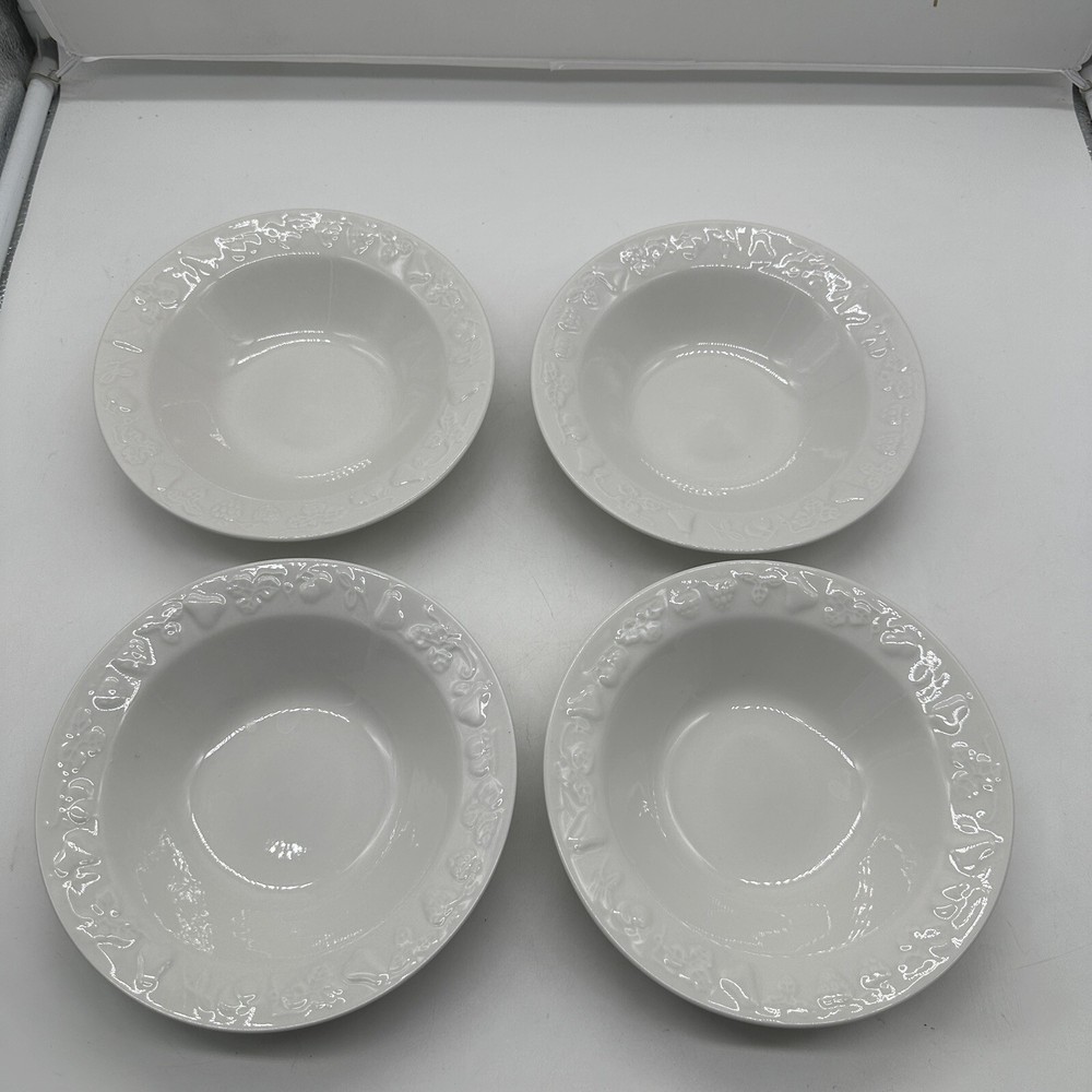 Set of 4 Garden Fresh by Sheffield 4 White Rim Cereal Soup Bowl Vintage 7 1/8