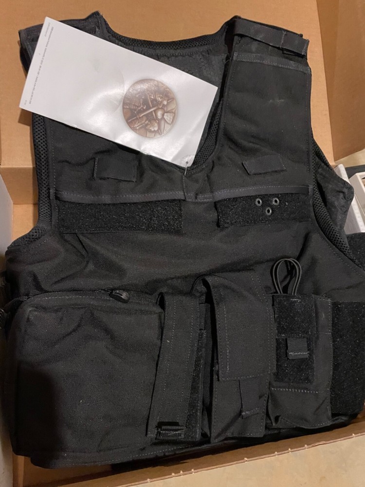 Safariland ABA TAC PKT STD Tactical Vest Size LRC LRRC with Pockets-image