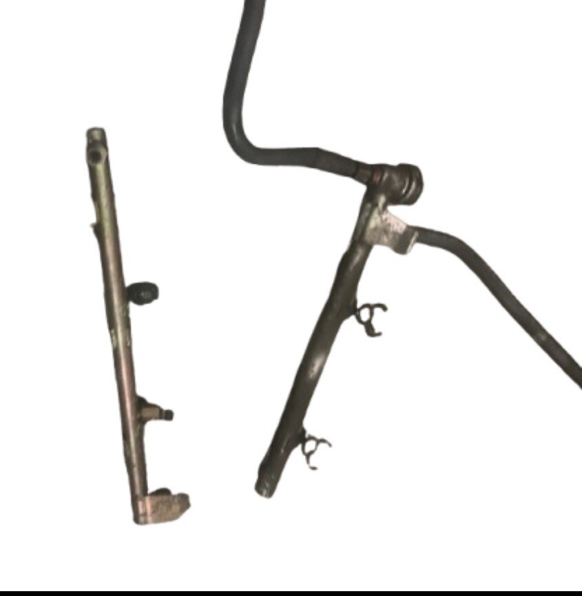 Injection rail for 2000-2002 Porsche Boxster 986 3.2 S 96.24 M96.24 260 - 266H