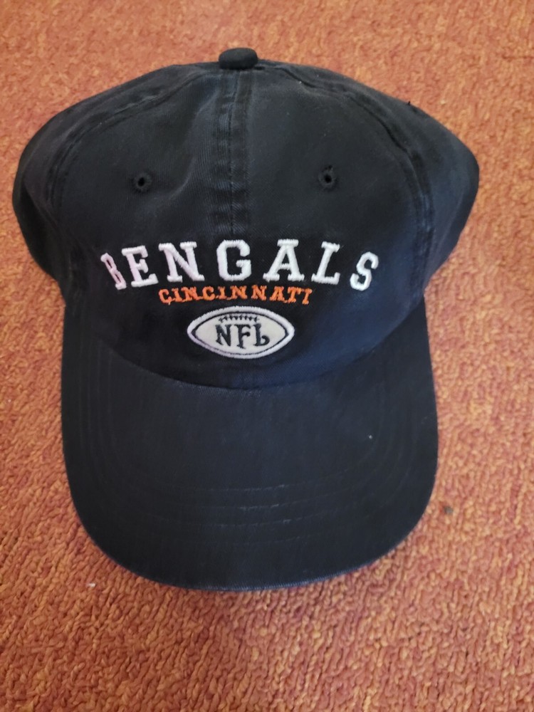 vintage cincinnati bengals Adjustable Strap Back