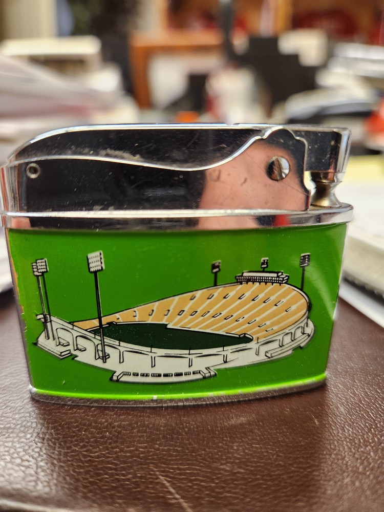1967 LIBERTY BOWL LIGHTER GEORGIA BULLDOGS