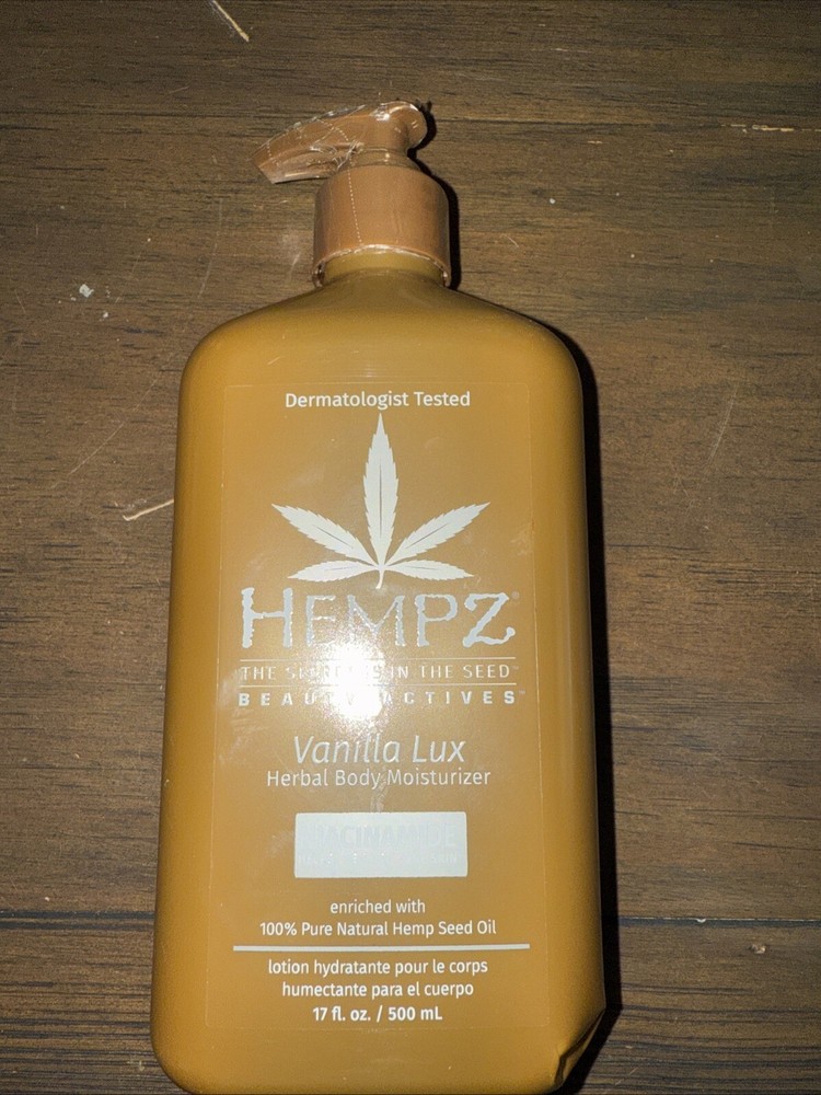 VANILLA LUX HERBAL BODY MOISTURIZER WITH NIACINAMIDE 17OZ HEMPZ-NEW