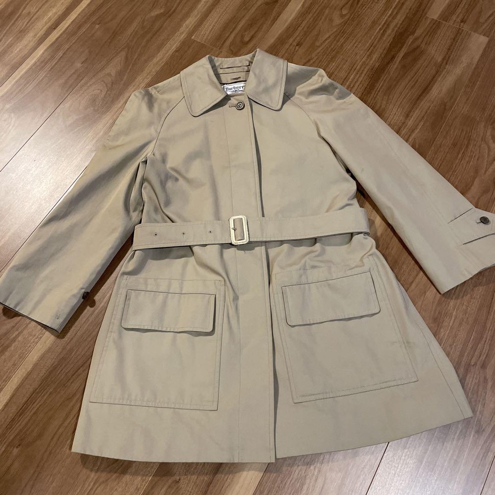 Burberry Beige Trench Coat With Waist Belt