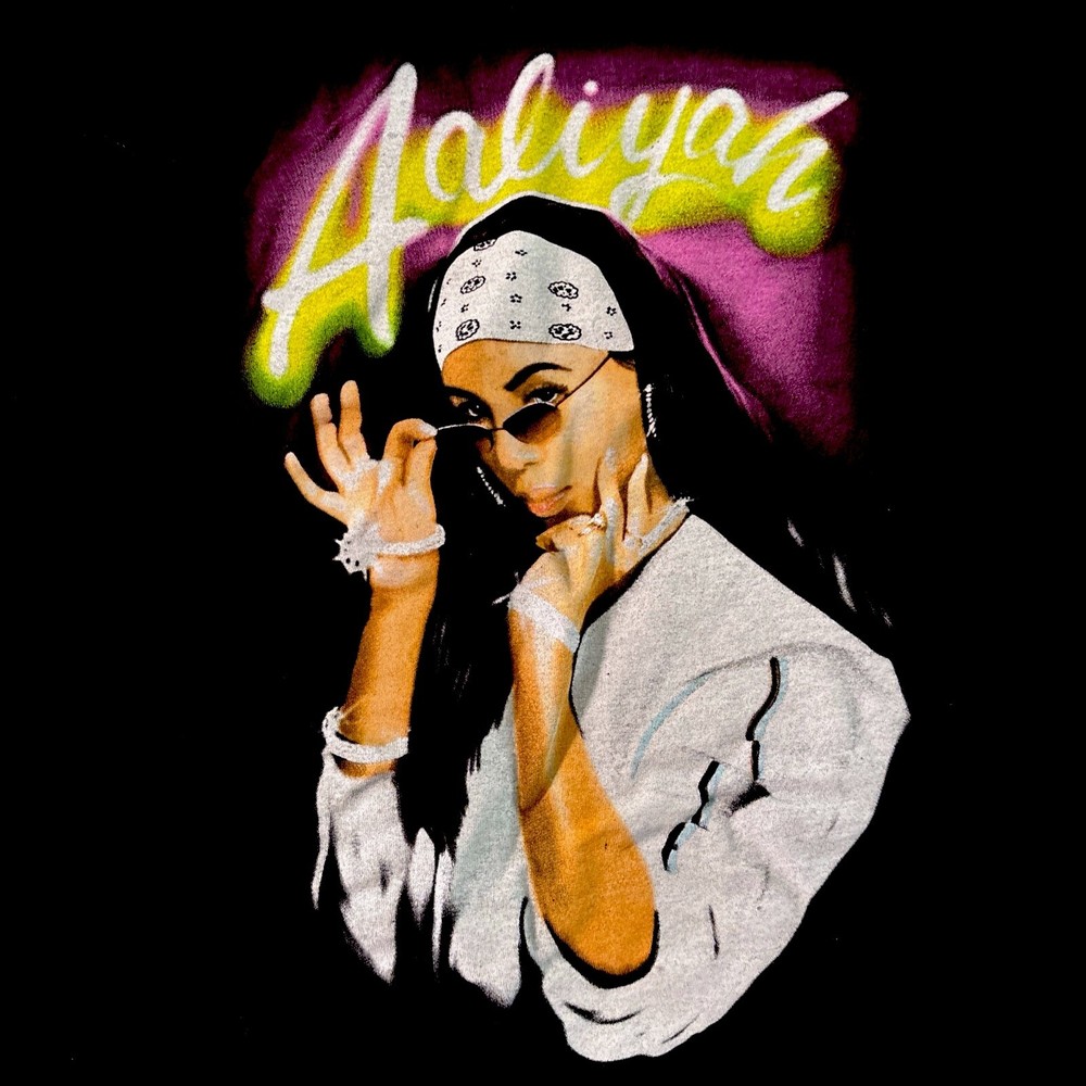 Aaliyah R&B Singer Airbrush-Style Graphic Art Print on S Black T-Shirt Hiphop-image