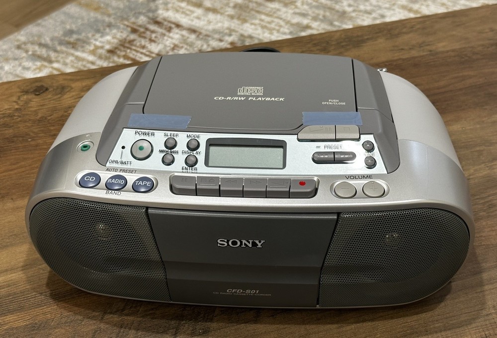 Sony CFD-S01 CD/Radio/Cassette Boombox
