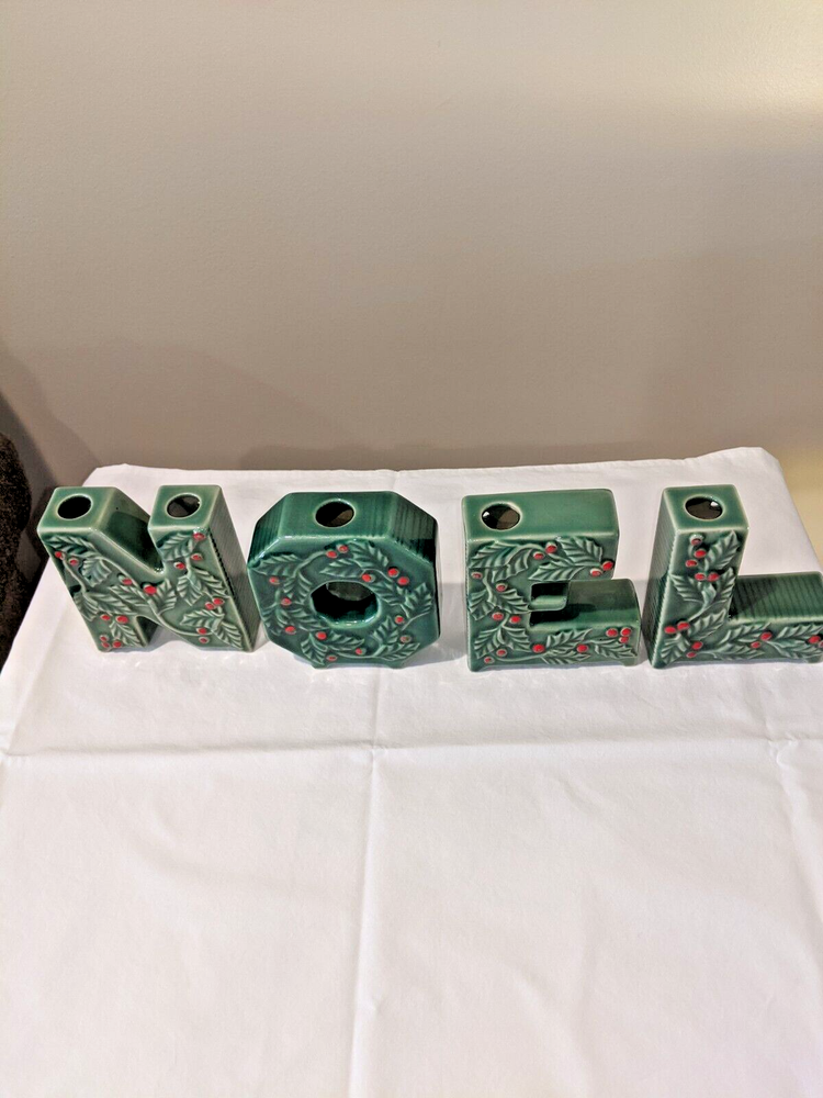 VINTAGE 4 PIECE NOEL CANDLE HOLDER  SET HOLLY CERAMIC MADE IN JAPAN