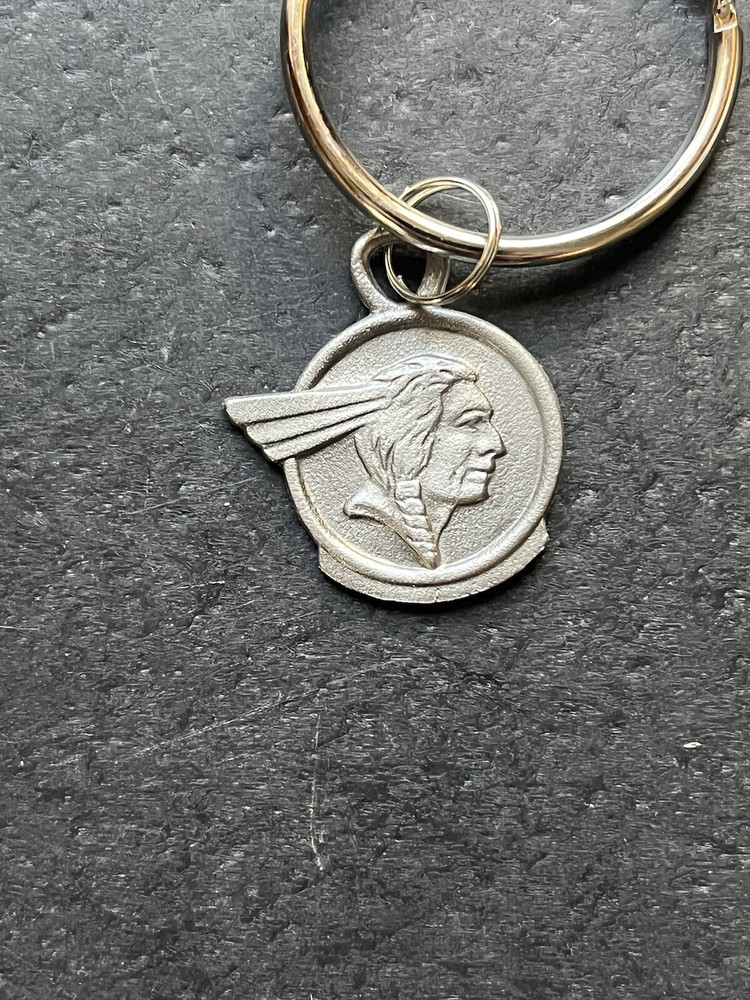 OLD SKOOL PONTIAC CHIEF / GTO / CHIEFTAIN/ KEYCHAIN