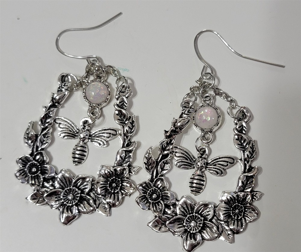 Pendientes colgantes de narciso y abejas opalescentes comerciales victorianos 29P-image