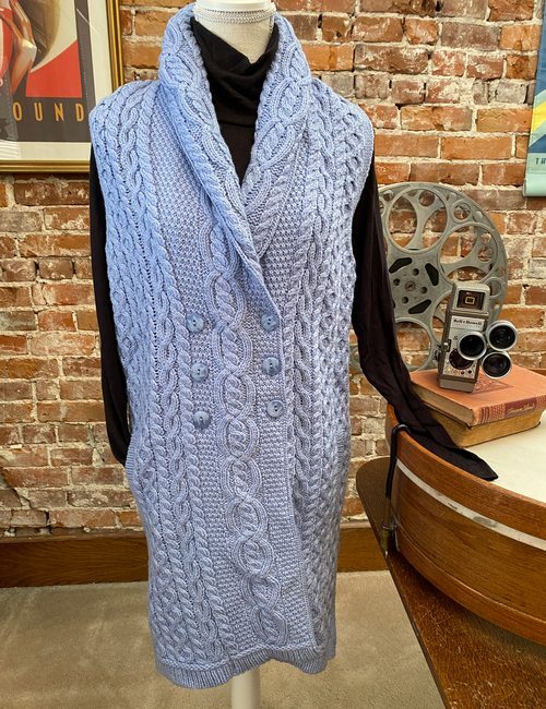 Aran Artesanal Azul Lana Merino Doble Pecho Botón Frontal Chaleco Cable Suéter Nuevo