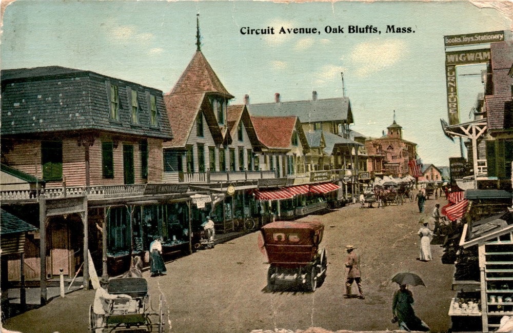 Circuit Avenue, Oak Bluffs, Mass, Wigwam Tichnor Brothers, Los Angeles Postcard