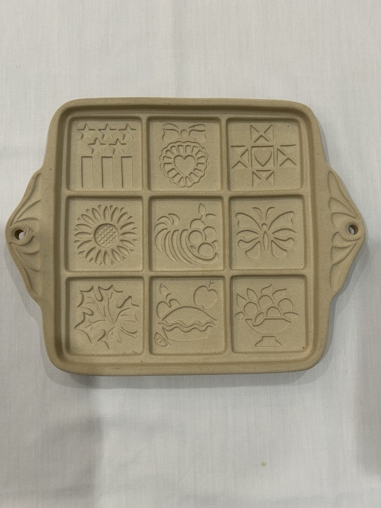 Pampered Chef Round Up From The Heart 10th Anniversary Stone 2000 Limited Edition