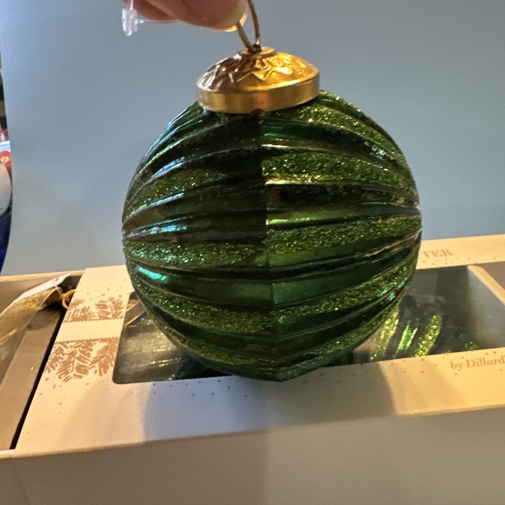 New 3 With Tags Dillard's Trimsetter Christmas Ball Ornaments 3 Green ,  3 1/2”