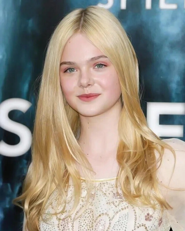 Elle Fanning Smiling 8x10 Glossy Photo Print Headshot