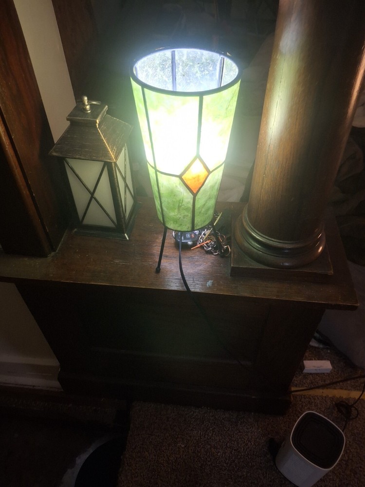 BH Pittsburgh Tree Trunk Table Lamp 1920 Green Amber Filigree Slag Six Panels