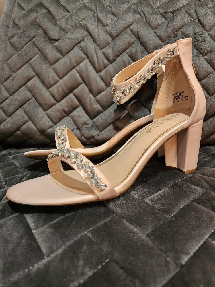 Dream Pairs Women’s Rhinestone Chunk Low Heel Pump in Nude Pink Satin Size 11