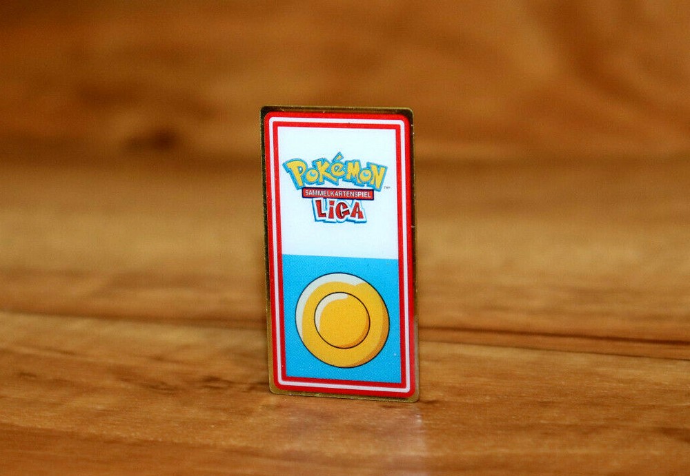 2000 Nintendo Pokémon Liga / Pokemon League Trading Card Game Rare Pin / Badge..