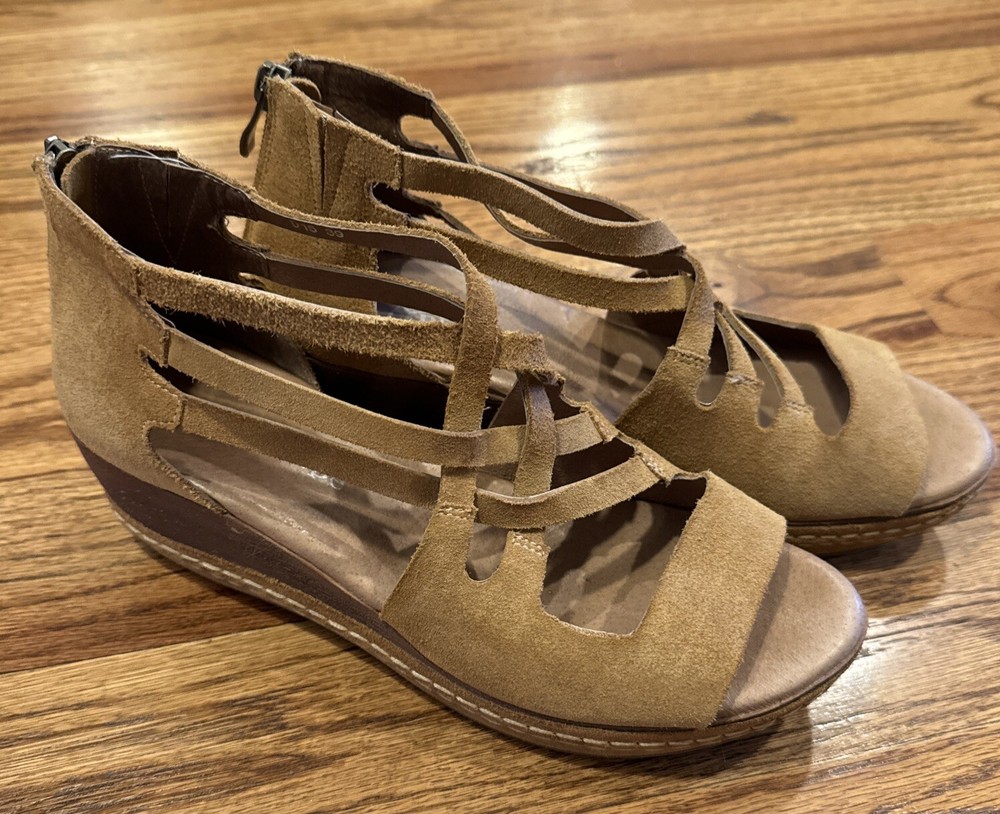 ANTELOPE  COLLECTION  Tan Suede  WEDGE  SANDAL  Size 39 (Modified) One Of A Kind