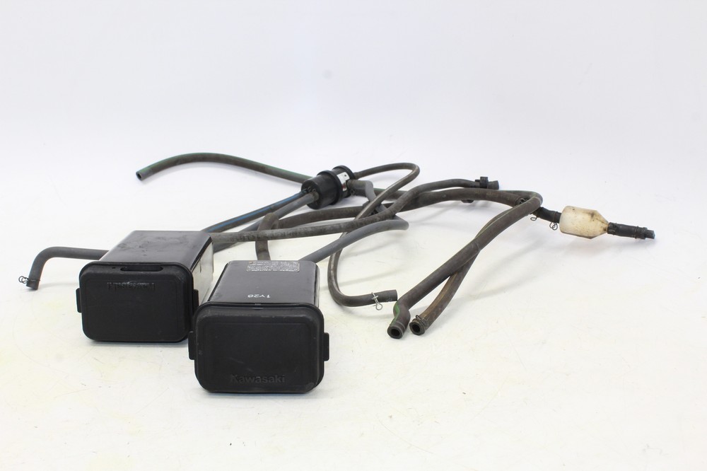 2000 Kawasaki Zr7s Zr750 Evap Vapor  Charcoal Emission Canister Set