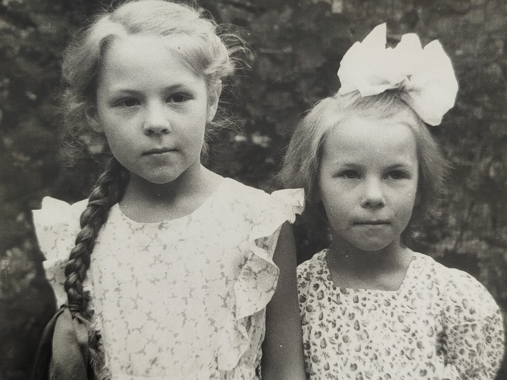 Vintage - Retro - Photo - Beautiful Girls - Children - 1960s - Black & White #9