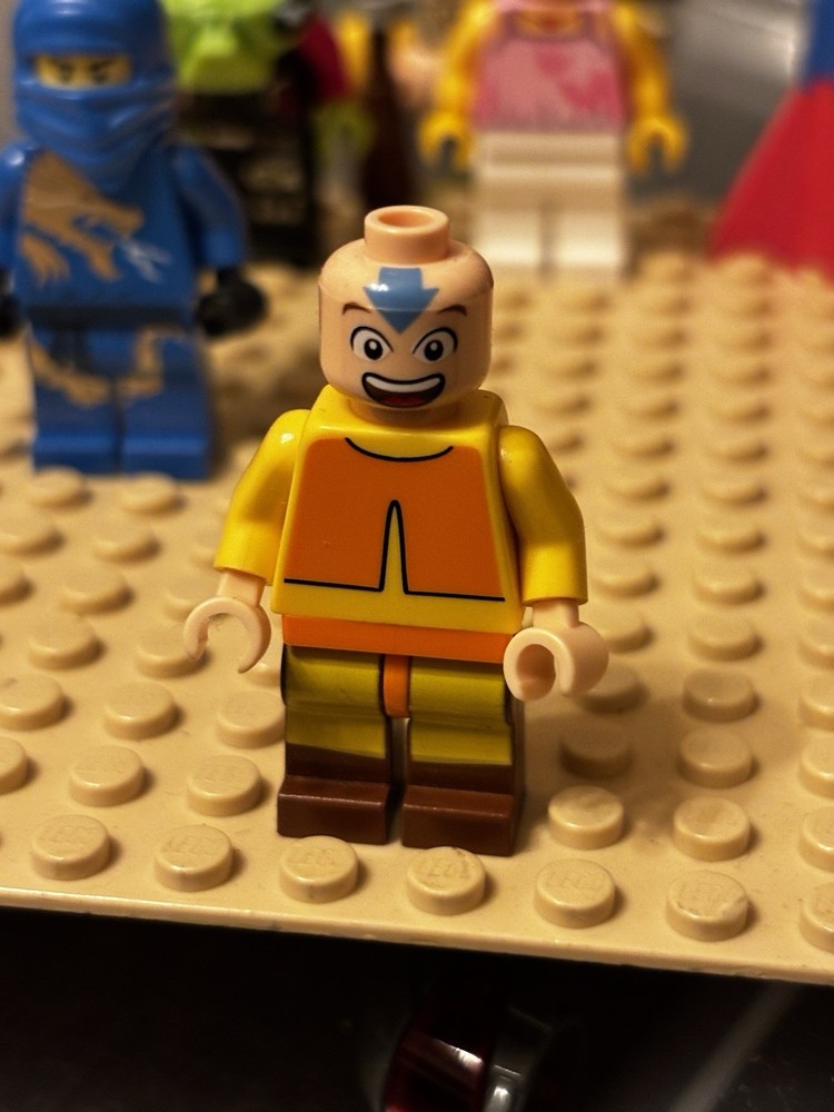 LEGO AANG Minifigure  Avatar the Last Airbender ava001 Air Temple 3828 3829-image
