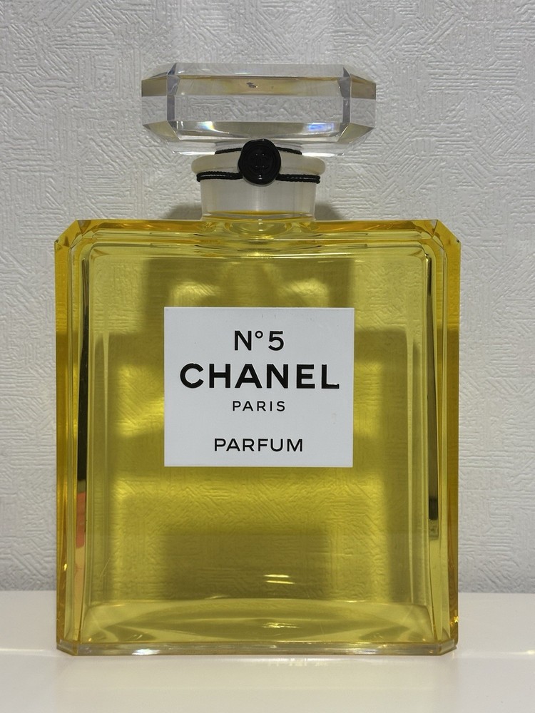 Chanel N°5 Perfume 2L Factice Store Display Chanel Rare Display Plastic France