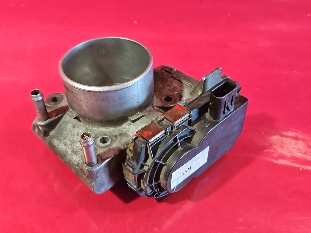 2006-2013 Mazda 3 CX7 2.3L Fuel Injection Throttle Body L35M13640A Replacement