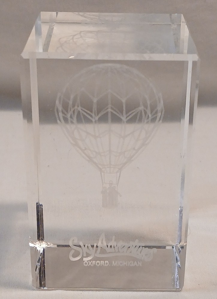 Glass 3D Laser Etched 2 Hot Air Balloons heavy Paperweight 3x2x3 inches