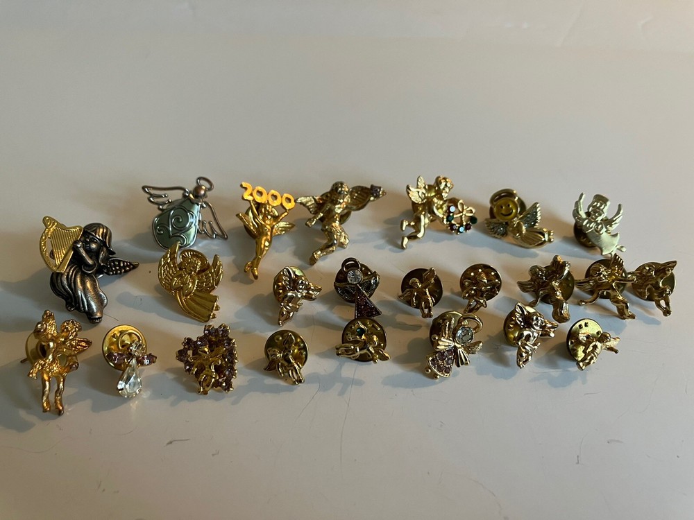 Lot Mixed of 23 Guardian Angel Cherub Religious Gold/Silver Tone Lapel Hat Pins