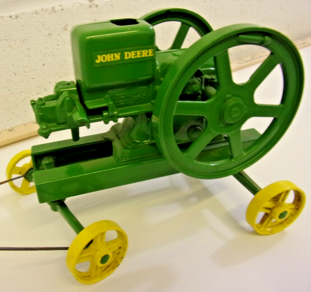 Miniature John Deere 1701 Stationary Engine Iron AAA Scale Model-image