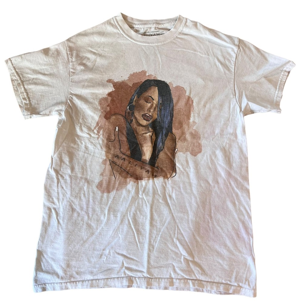 Aaliyah Graphic Tee Ripple Junction Musician Singer R&B Adult Sz. Medium Y2K-image