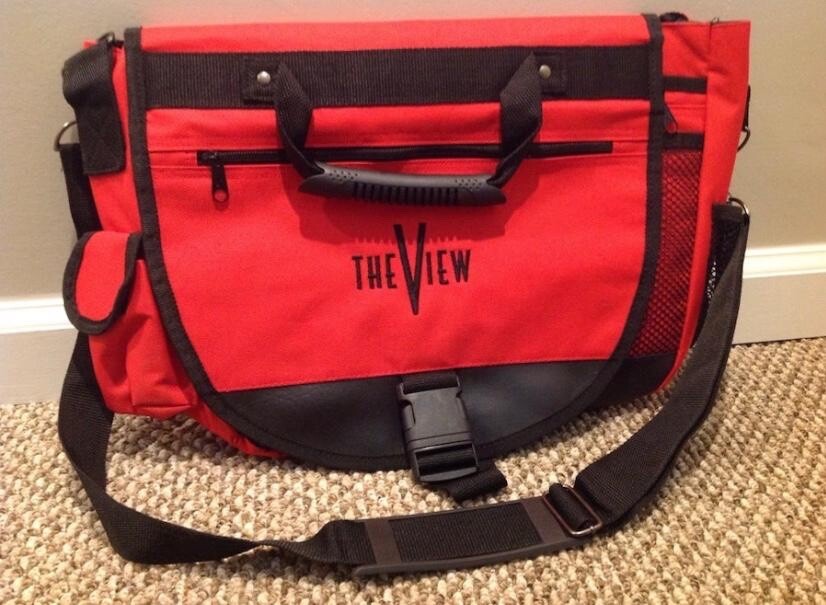 ABC The View Large Red Messenger Bag New-image