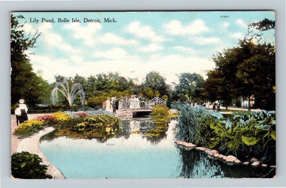 Detroit MI Belle Isle Mirror Lily Pond Fountain Vintage 1909 Postcard