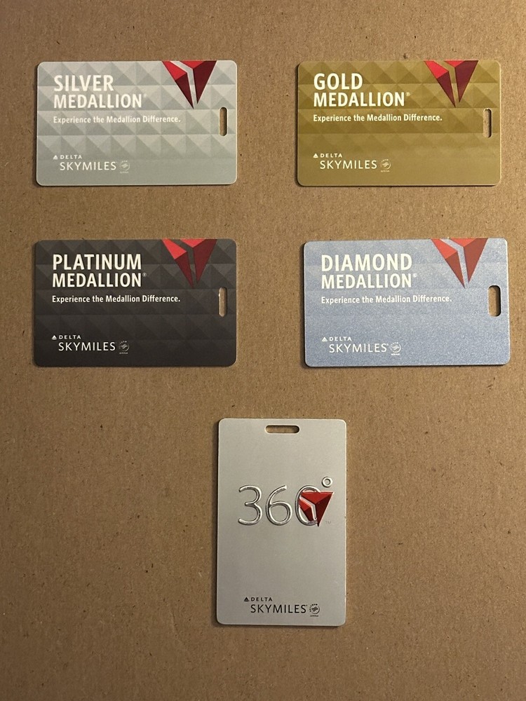 Complete Set Delta Airlines Medallion bag tags & Delta 360° bag tag