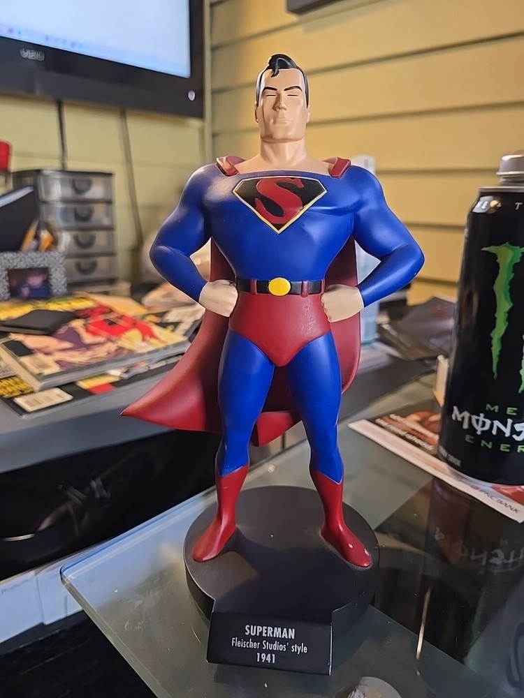 DC DIRECT SUPERMAN CLASSIC ANIMATION MAQUETTE STATUE  FLEISCHERS STUDIOS 1940'S