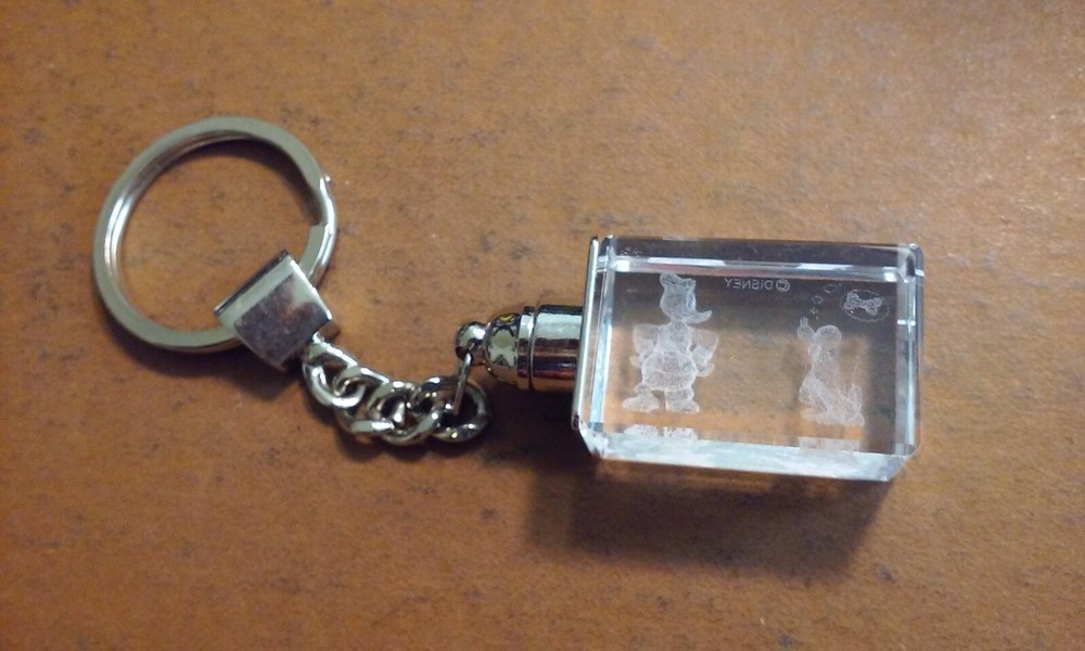 DISNEY DONALD DUCK & Dog Bolivar Laser Etched Image Clear Glass Cube Keychain