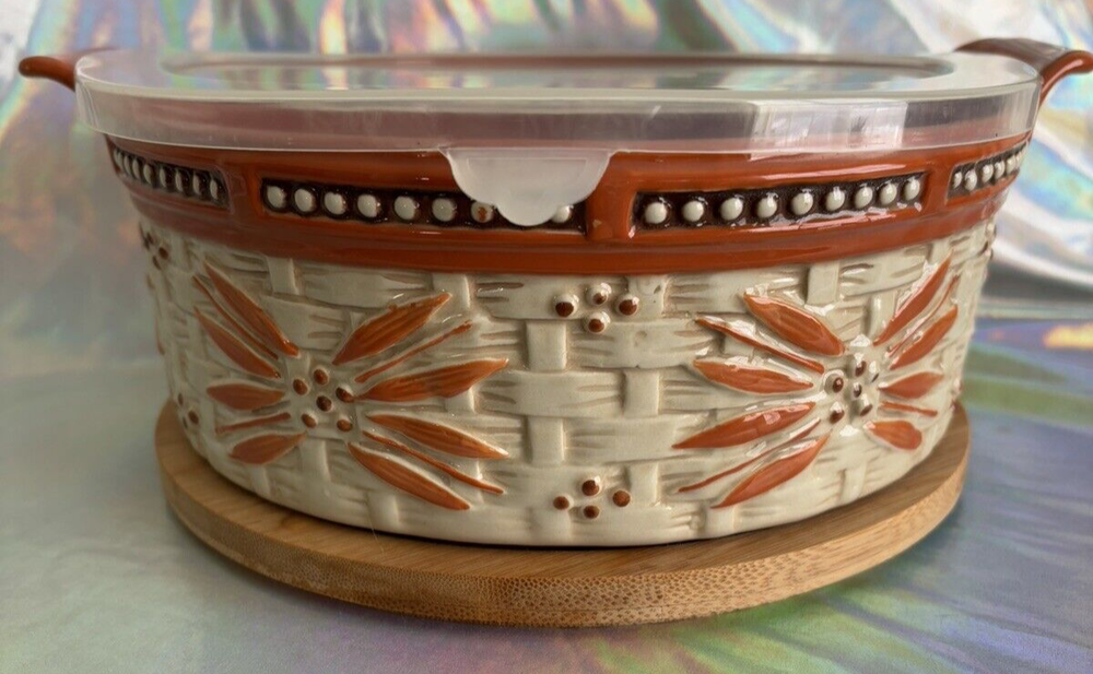 Nuevas Temp-tations Viejo Mundo Floral 2 cuartos Cazuela panadera con tapa + remache nueva sin caja