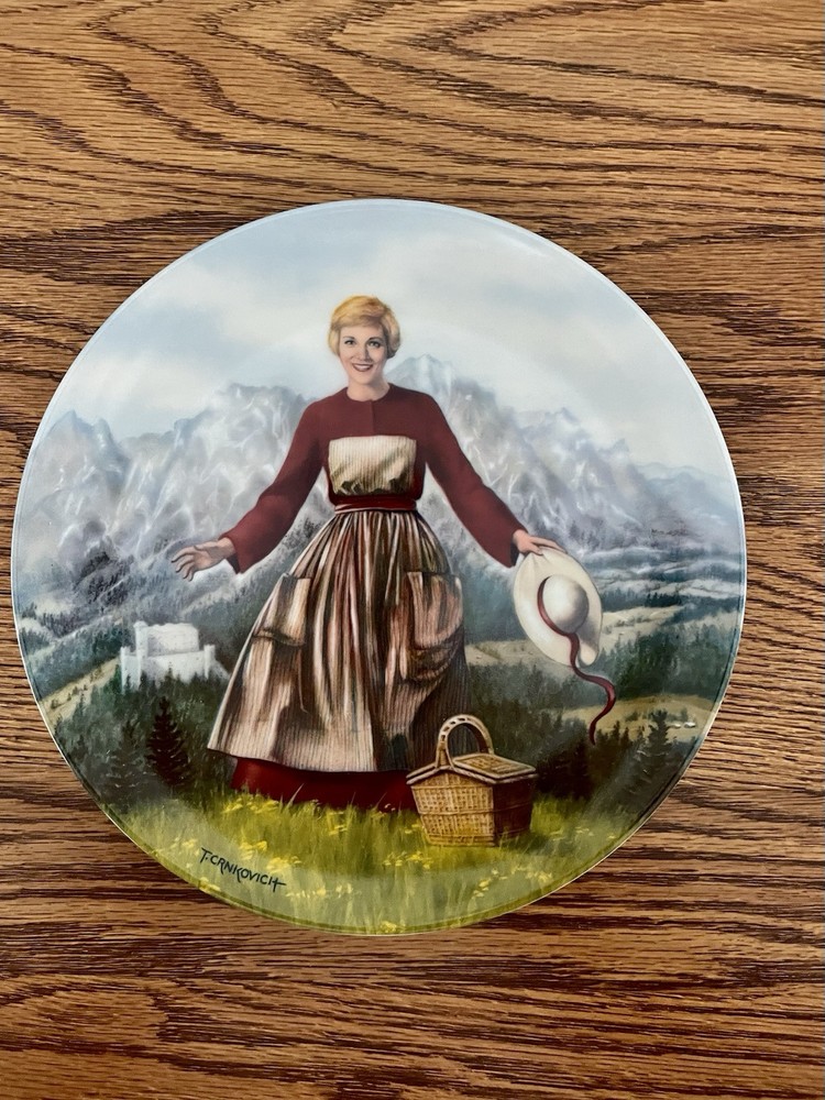 The Sound of Music 8.5-Inch Edwin Knowles Fine China Collectible Wall Plate from 1986