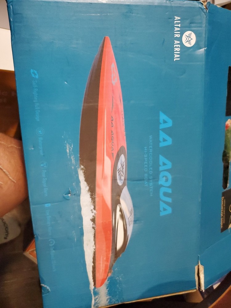 Red 2.4GHz AA Aqua Watercooled High-Speed RC Boat for Aquatic Fun-image