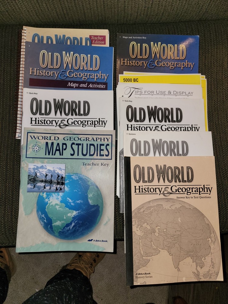 Abeka Old World History And Geography Set Great Condition large lot-image