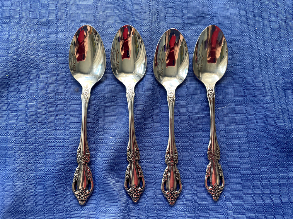 4 Teaspoons - Raphael by Oneida Deluxe Stainless