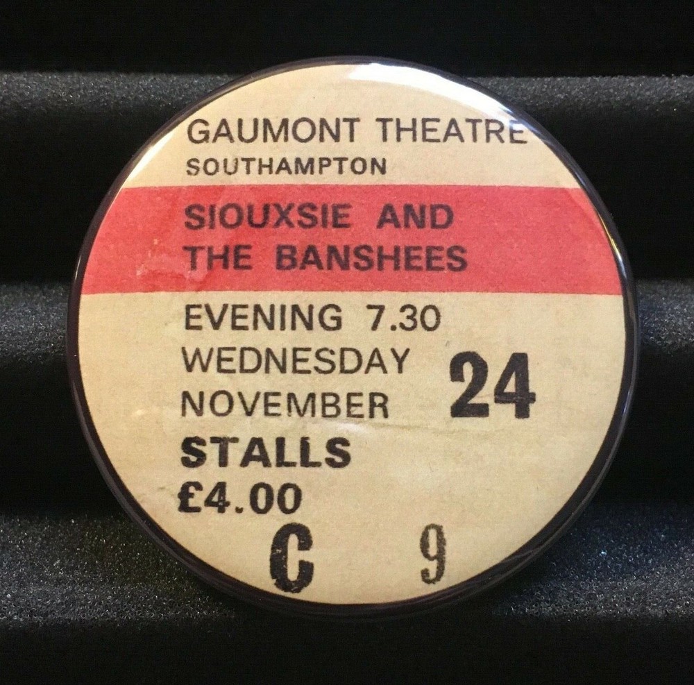 Siouxsie & The Banshees Concert Ticket Stub Pin Button Badge 1982 UK Tour