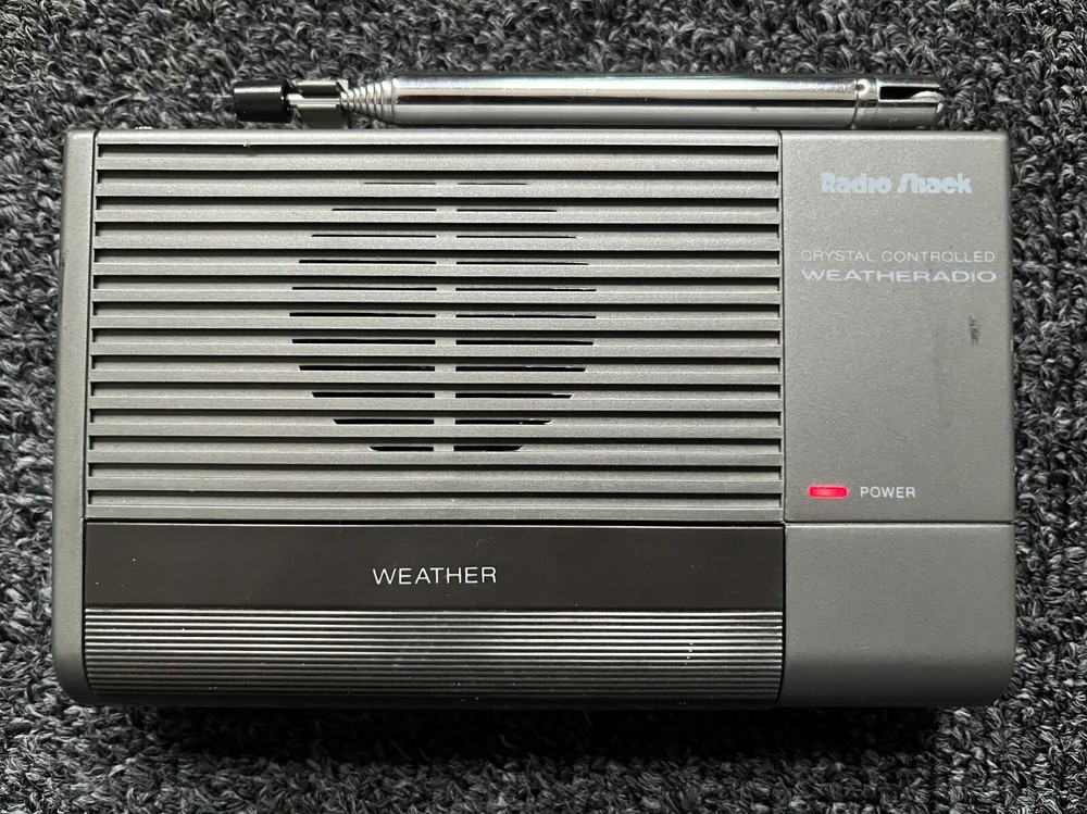 RadioShack 12-241 Vintage Crystal Controlled Weather Radio USED TESTED