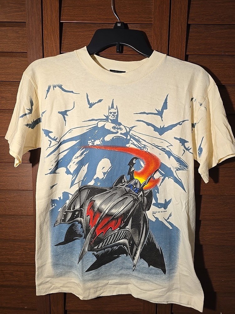 1997 Batman Batmobile DC Comics T Shirt Youth Size XL / Adult Small Vintage