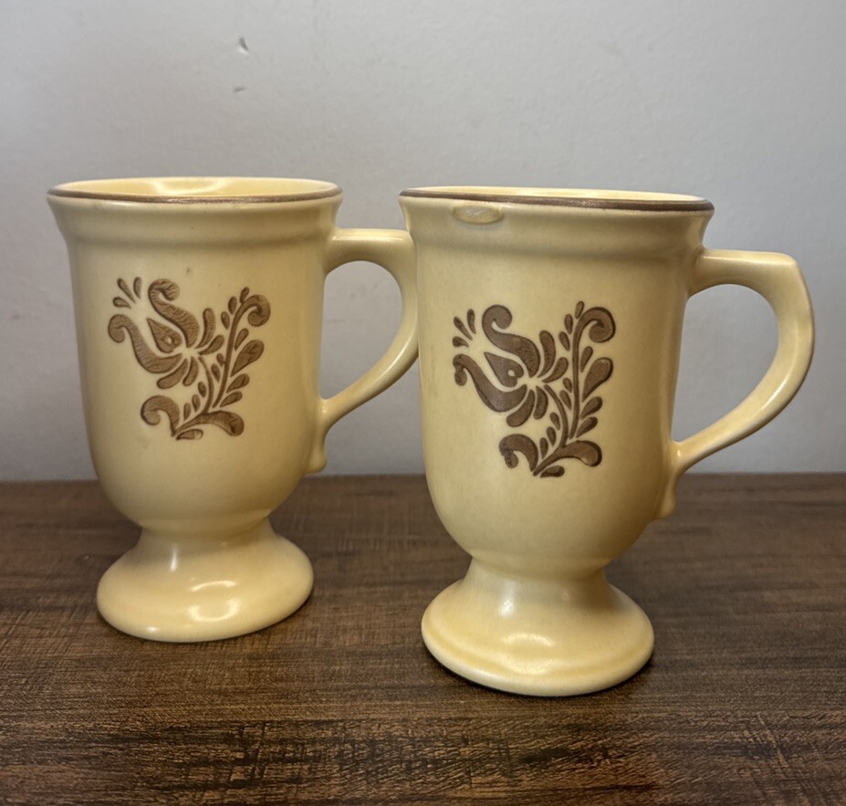 Vintage Pfaltzgraff Village Pedestal Coffee Tea Mug Set of 2