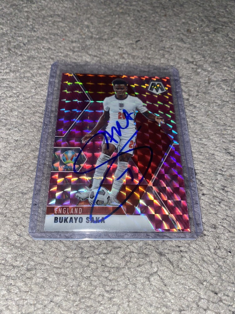 ENGLAND ARSENAL BUKAYO SAKA SIGNED 2021 MOSAIC EURO PINK SOCCER TRADING CARD COA