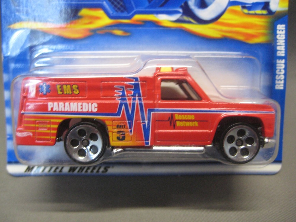 2001 HOT WHEELS RESCUE RANGER WITH 5 DOT WHEELS RARE #193 MINT ON CARD p