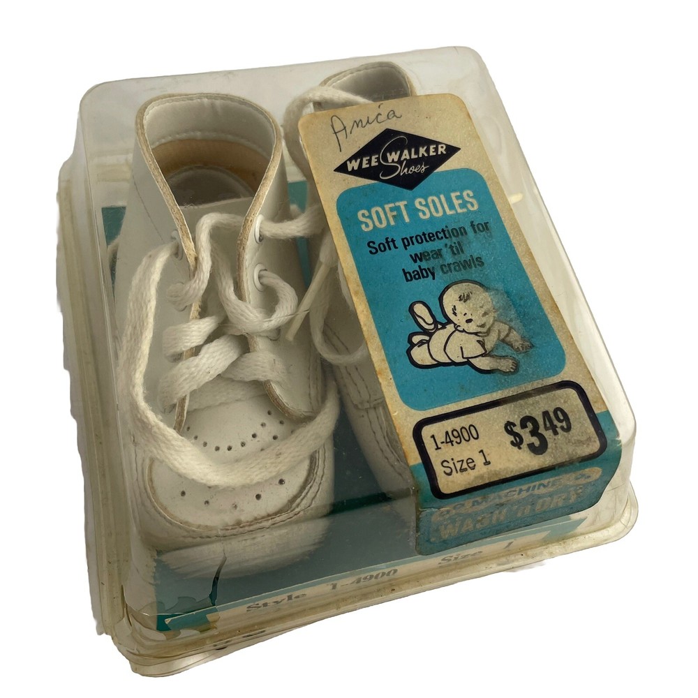 Wee Walker Vintage White Baby Shoes w/ Original Box 1960’s Size 1